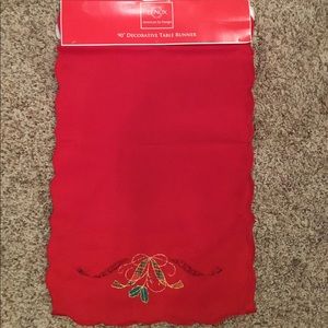 Lenox Red Table Runner 90 x 14 - NEW